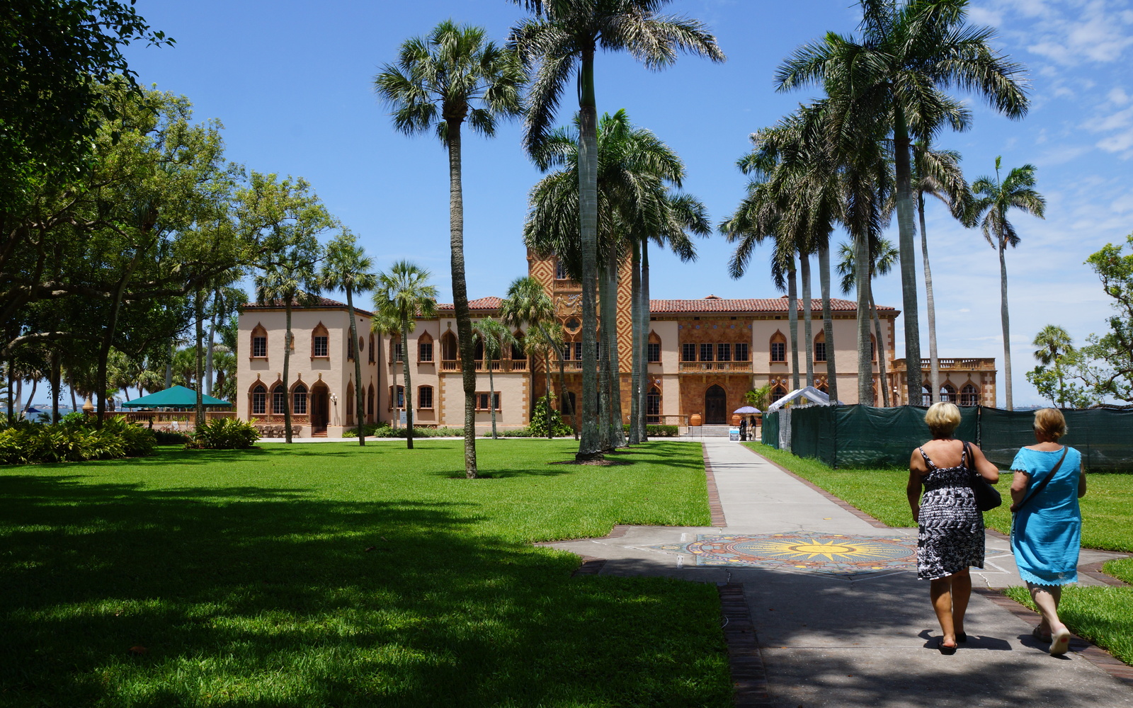 Rear of the Cà d'Zan looking towards Sarasota Bay