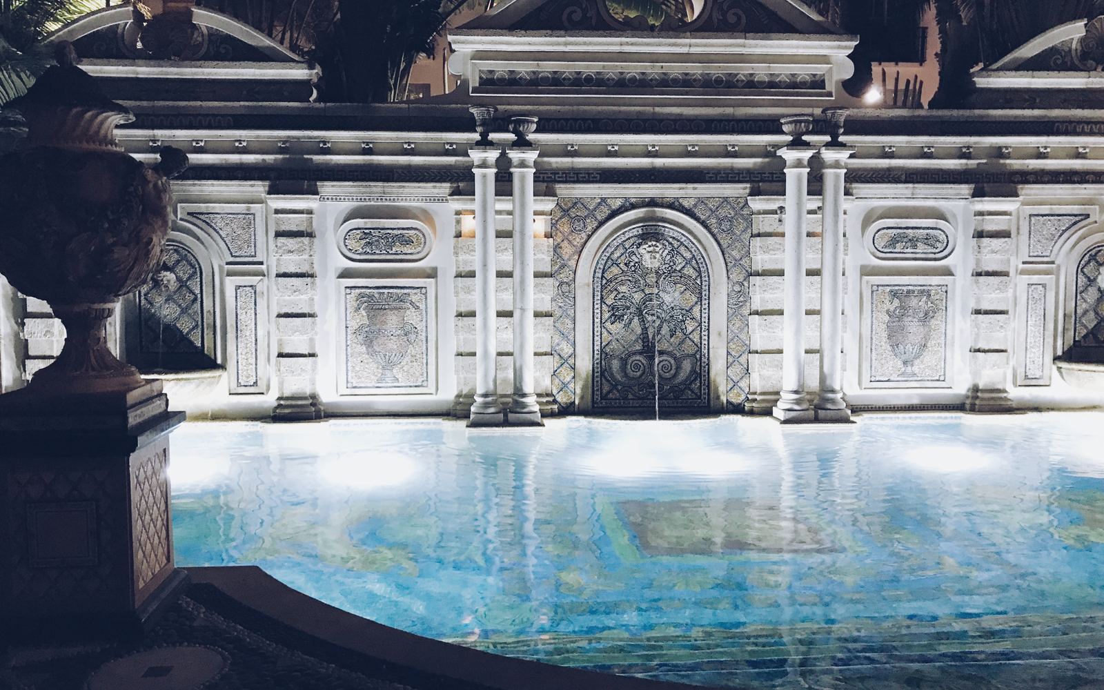 Versace Pool Pedro Sostre