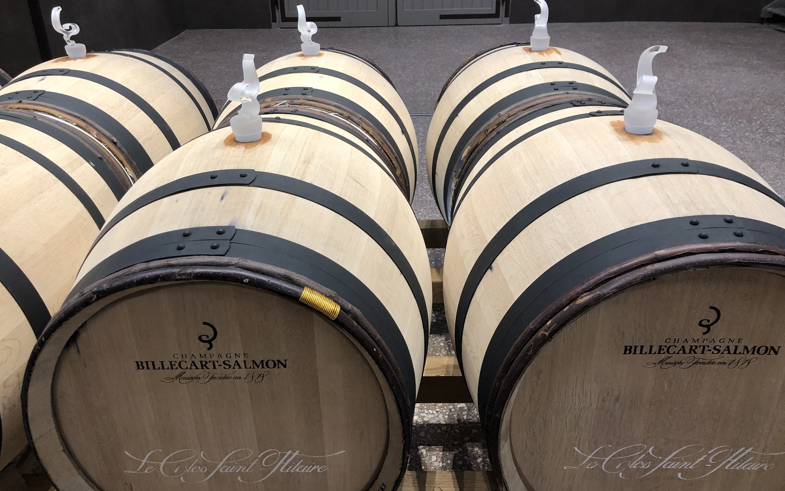 The crystal handmade barrel stoppers
